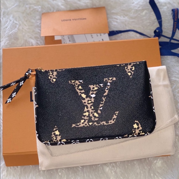 LV Jungle Print Limited Edition Double Zip - Picture 3 of 14